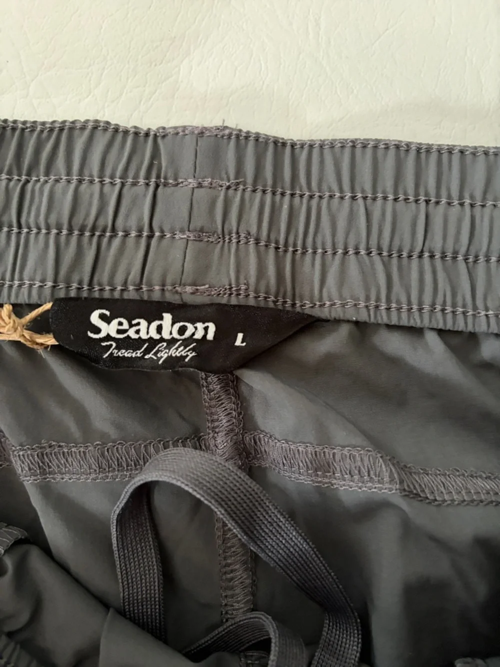 Seadon Women’s Pants Helios Cropped Pants in RiverRock Charcoal NWT size Small - Picture 9 of 14